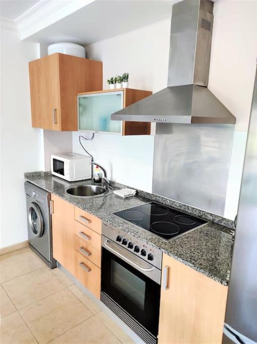 Apartment In Playa San Juan, Casa Greg ภายนอก รูปภาพ